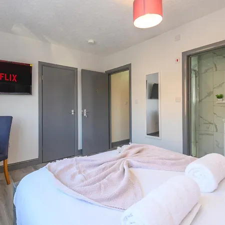 In Shared Kitchen Parking2 - Pass The Keys Apartamento *