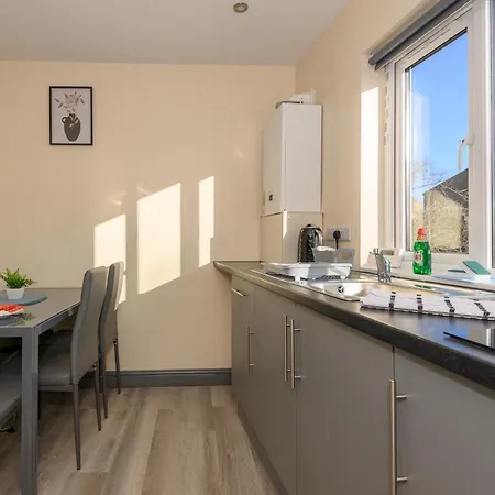 In Shared Kitchen Parking2 - Pass The Keys Apartment