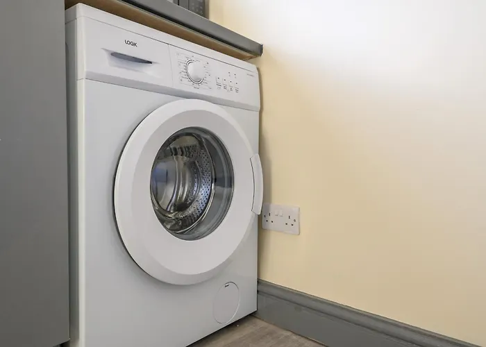 In Shared Kitchen Parking2 - Pass The Keys